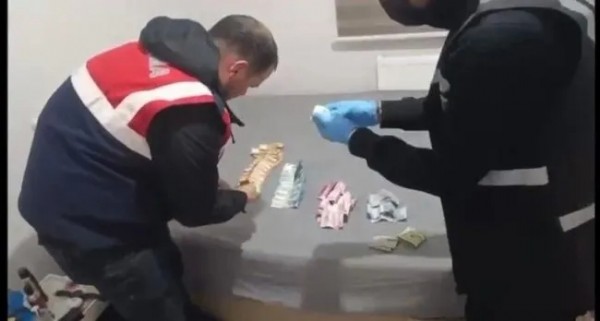 Gümrükteki rüşvet gizli kamerada! 2 aylık müthiş operasyon